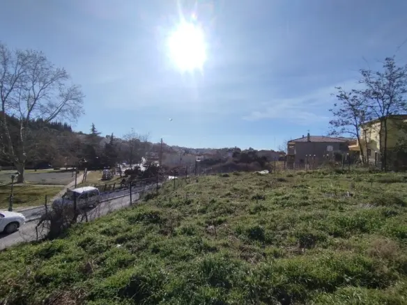 Plot Of 321 M² In Thessaloniki Suburbs With Potential