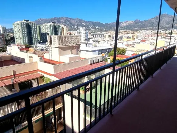 4-bedroom Flat In Fuengirola, Spain (180 M²)
