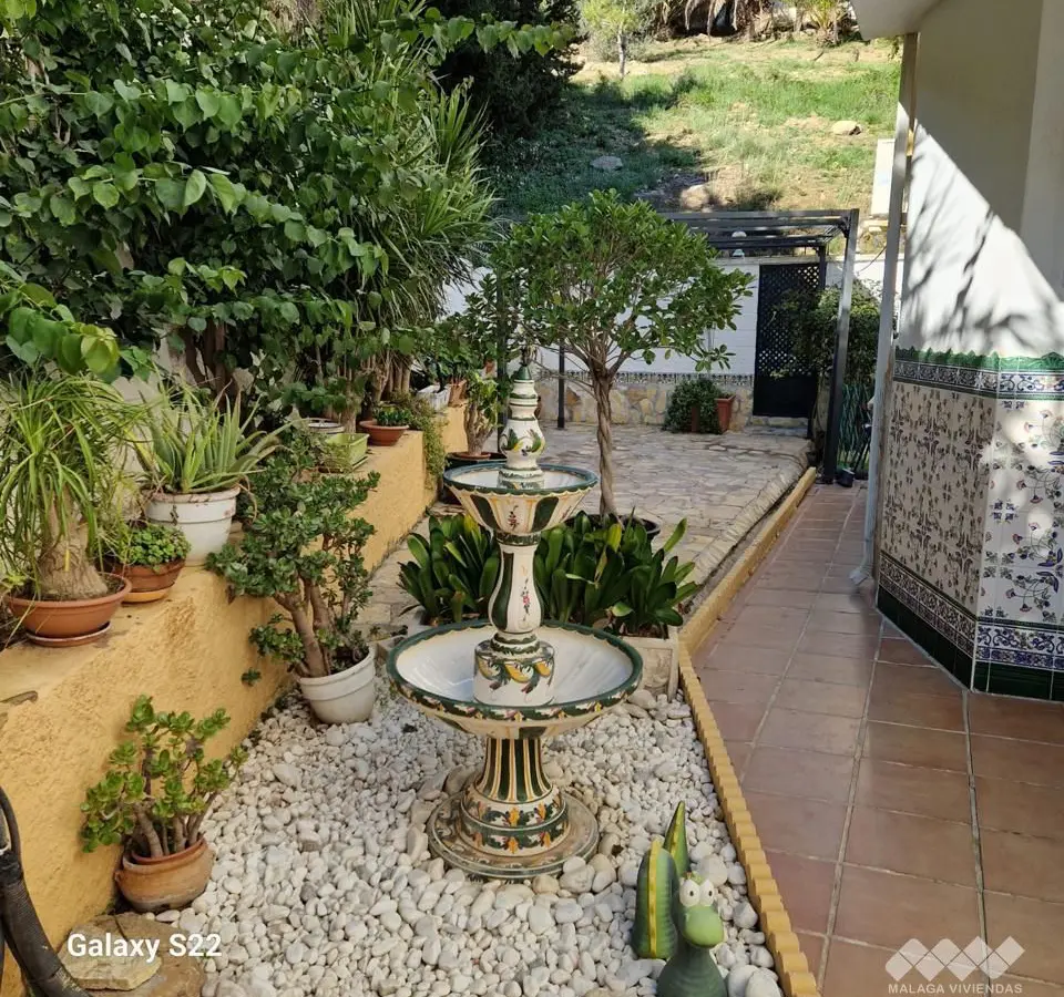 4-bedroom Villa In Las Lagunas De Mijas, Spain (240 M²)