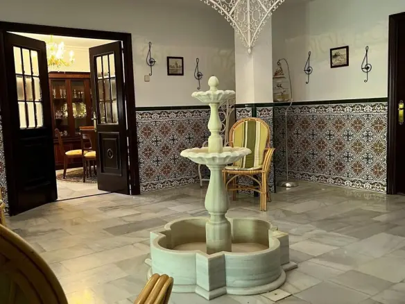 6-bedroom Villa In Málaga, Spain (360 M²)