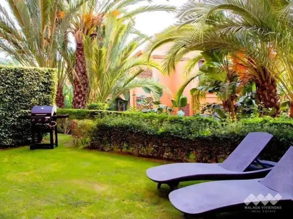 2-bedroom Flat In Estepona, Spain (128 M²)