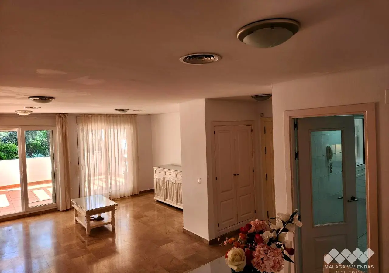 2-bedroom Flat In Benalmádena, Spain (187 M²)