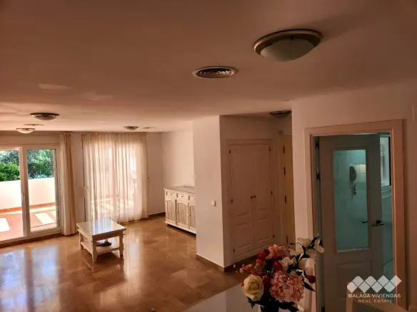 2-bedroom Flat In Benalmádena, Spain (187 M²)
