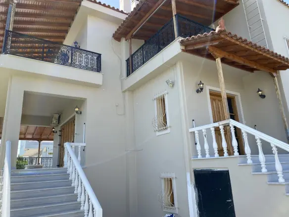 Detached House In Peloponnese With 280 M² Area