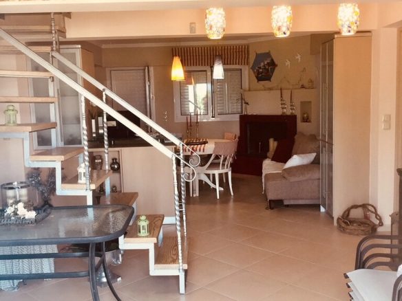 Detached House In Peloponnese With 450 M² And Garden