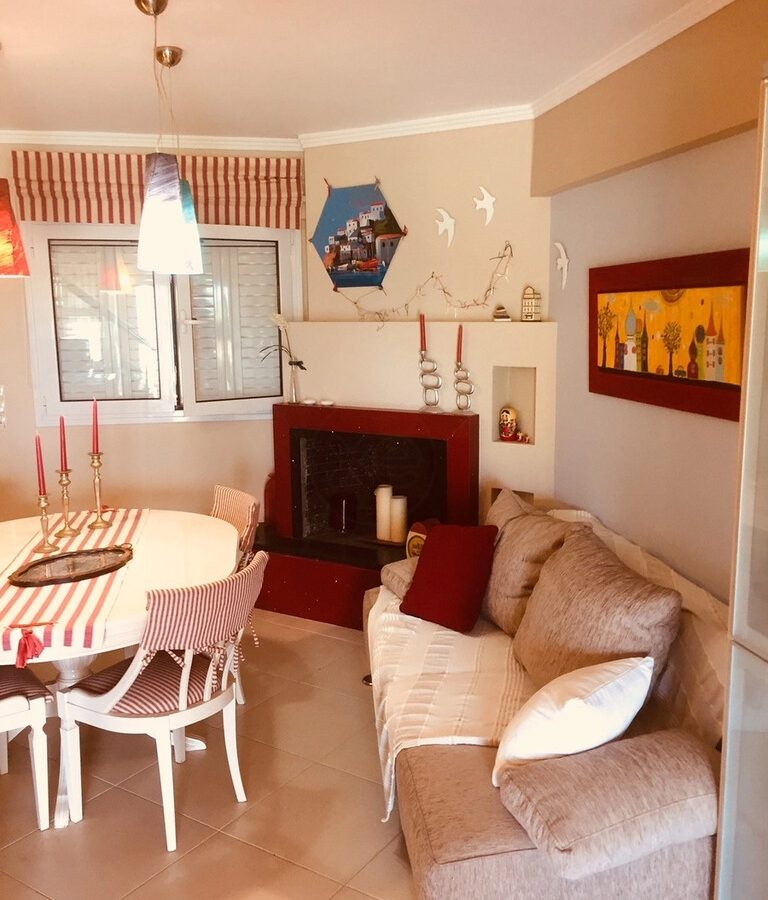 Detached House In Peloponnese With 450 M² And Garden