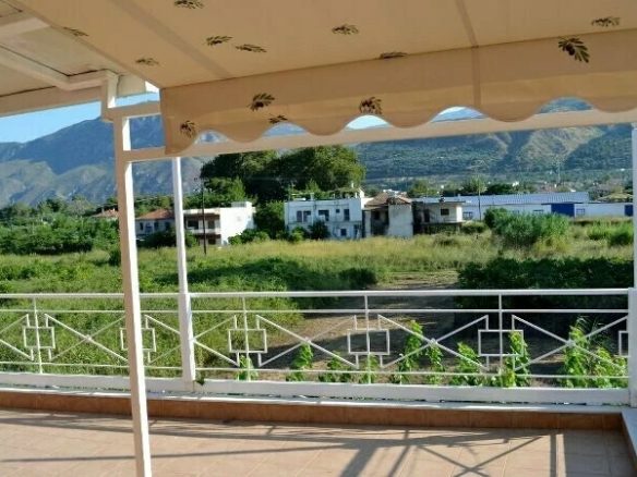 Detached House In Peloponnese With 450 M² And Garden
