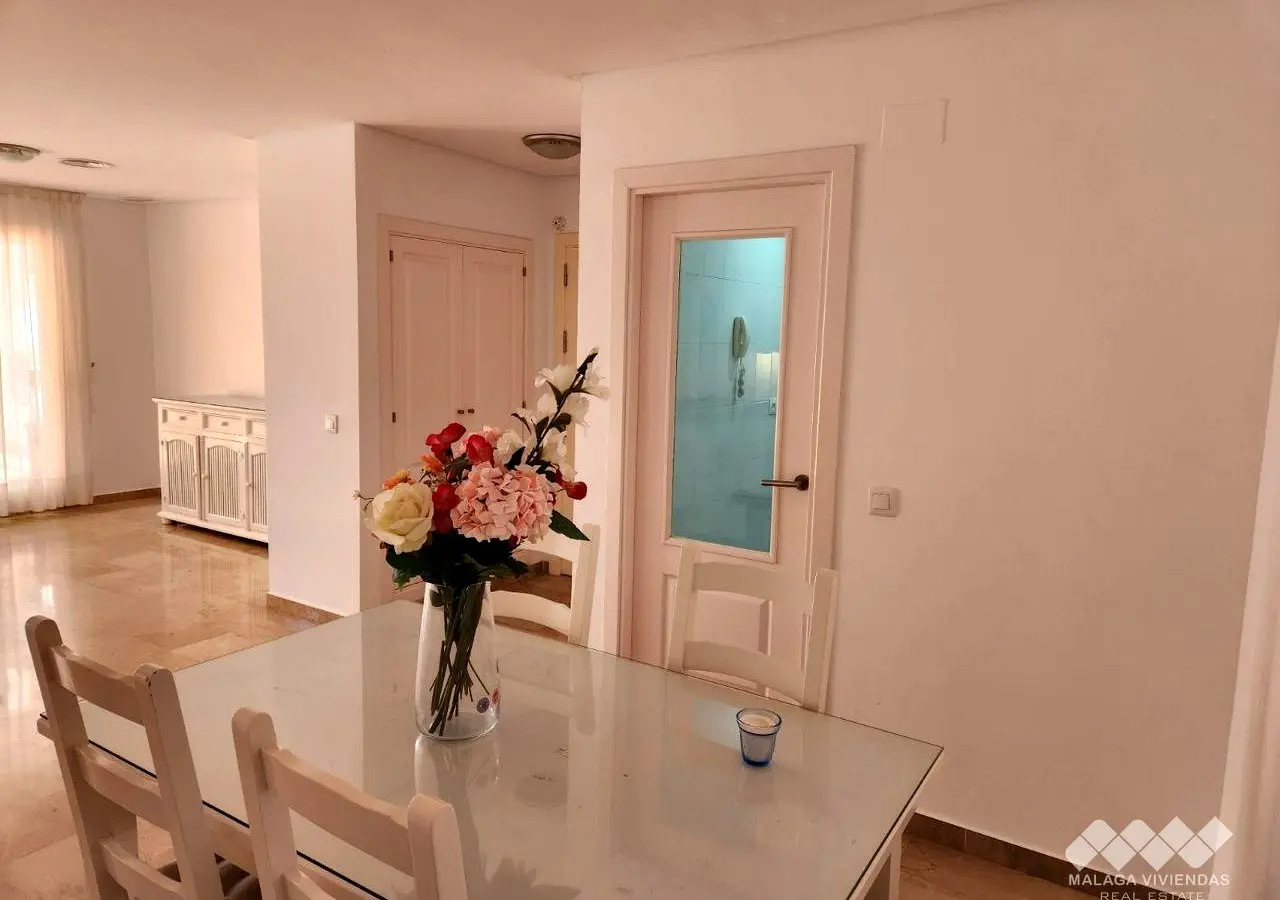 2-bedroom Flat In Benalmádena, Spain (187 M²)