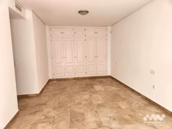 2-bedroom Flat In Benalmádena, Spain (187 M²)