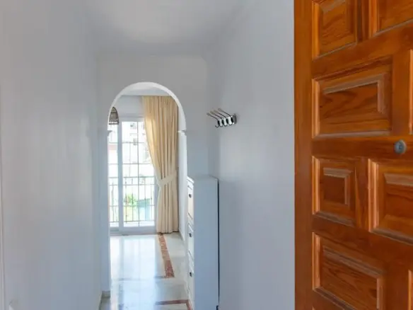 1-bedroom Flat In Las Lagunas De Mijas, Spain (91 M²)