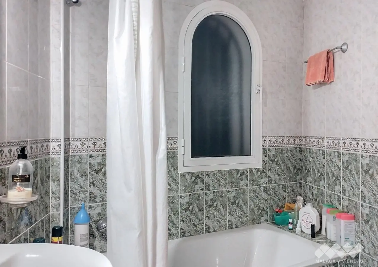 4-bedroom Villa In Las Lagunas De Mijas, Spain (240 M²)