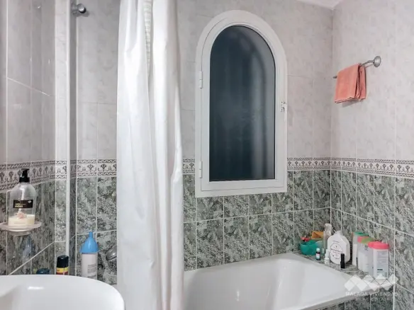 4-bedroom Villa In Las Lagunas De Mijas, Spain (240 M²)