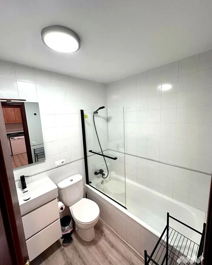 2-bedroom Flat In Málaga, Spain (84 M²)