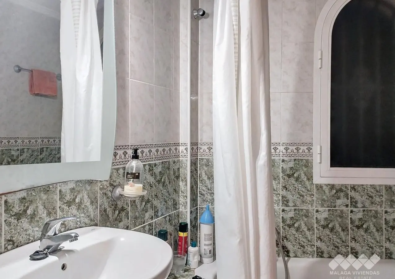 4-bedroom Villa In Las Lagunas De Mijas, Spain (240 M²)