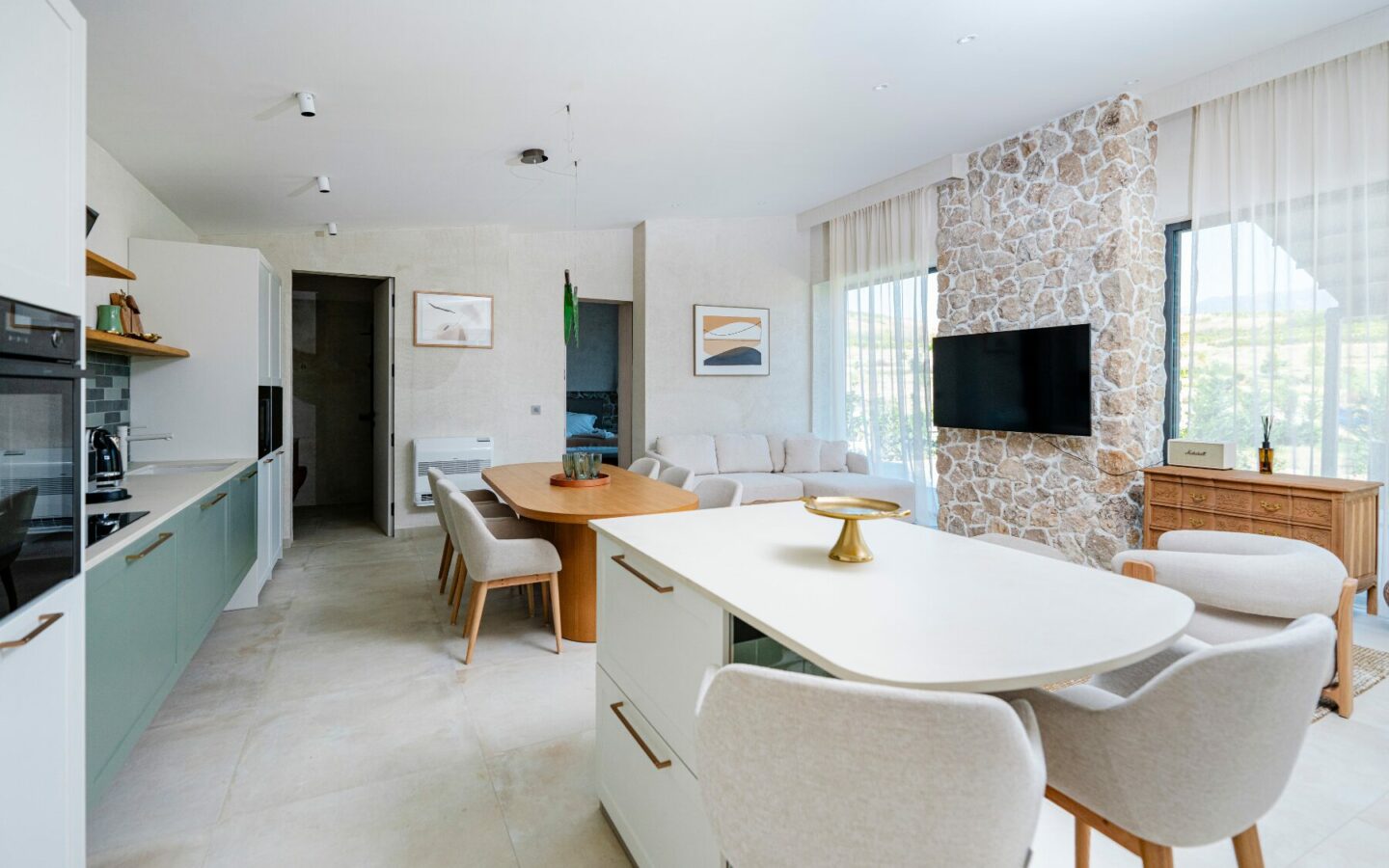Vineyard Properties Featuring Multiple Bedrooms In Scenic Region