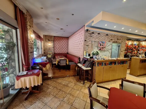 Hotel In Corfu, Greece (400 M²)