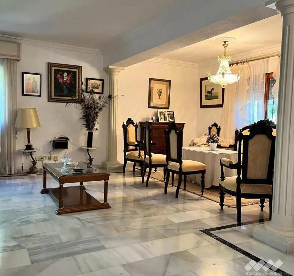 6-bedroom Villa In Málaga, Spain (360 M²)