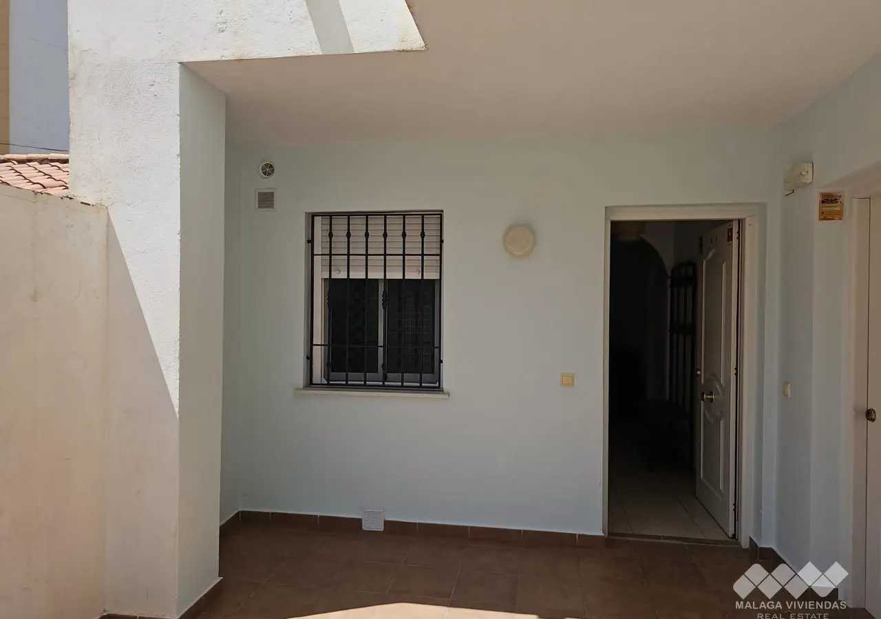 2-bedroom Flat In Benalmádena, Spain (76 M²)