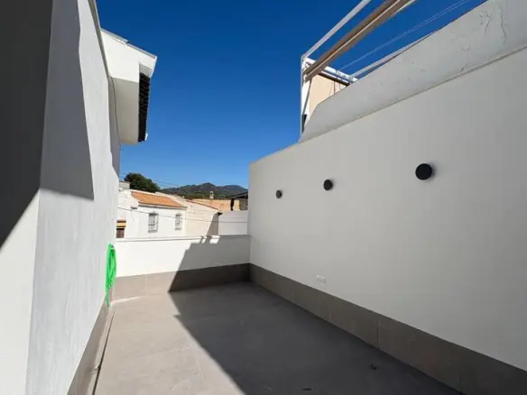 1-bedroom Villa In Málaga, Spain (130 M²)