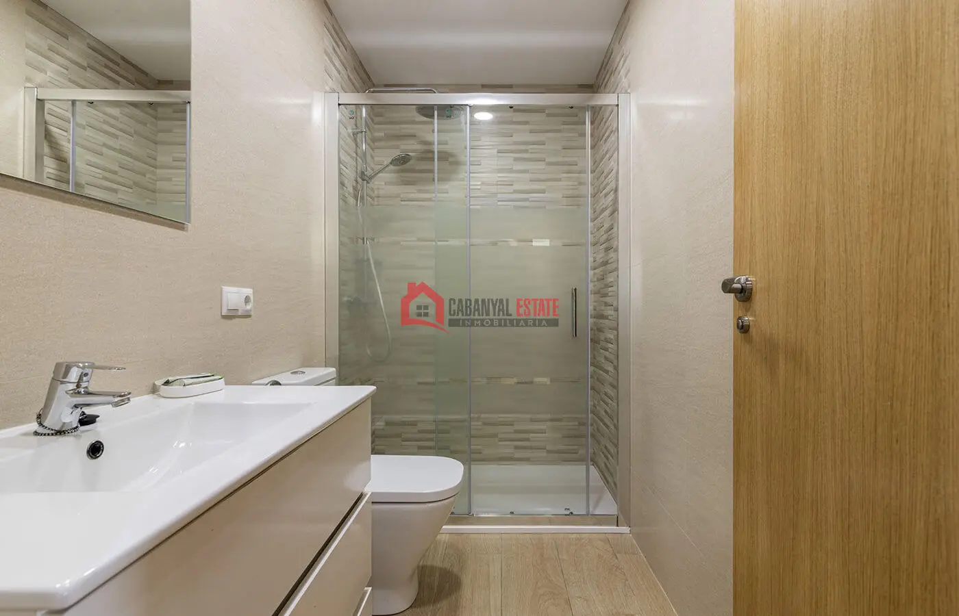 3-bedroom Low Level In Valencia (87 M²)