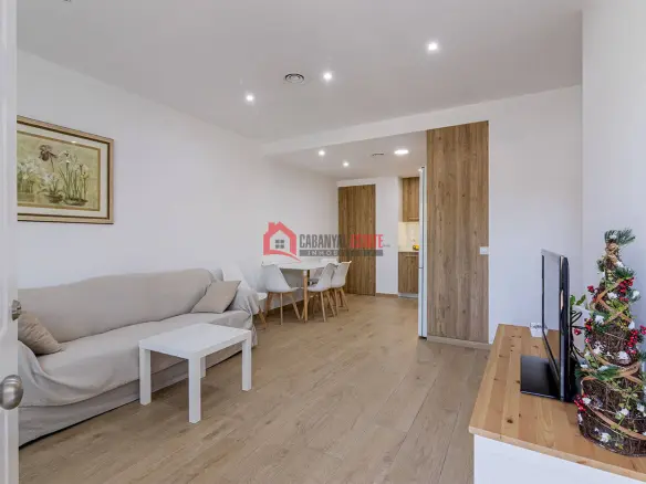 3-bedroom Low Level In Valencia (87 M²)