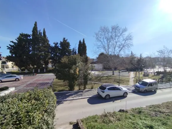 Plot Of 321 M² In Thessaloniki Suburbs With Potential