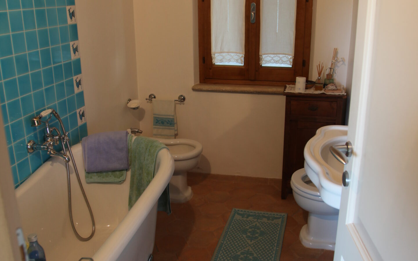 Renovated Villa With Garden In Casale Esteta Region