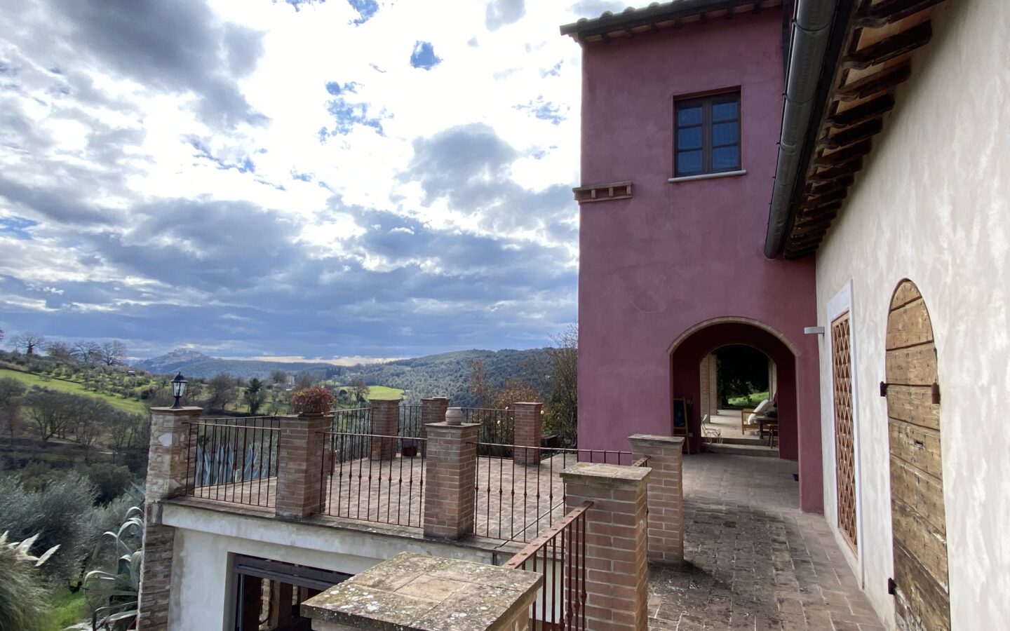Renovated Villa With Garden In Casale Esteta Region
