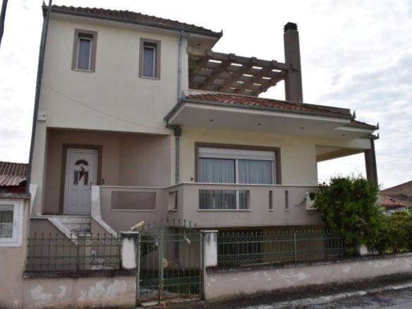 Detached House In North Greece With 280 M² Area