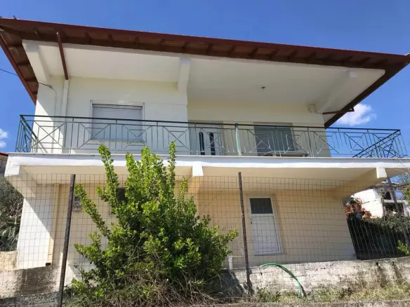 Detached House With 2 Bedrooms Located On Olympic Coast