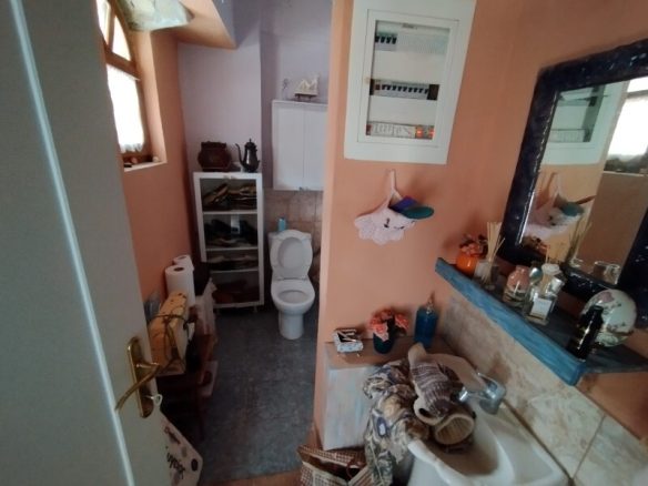 Hotel Property 1460 M² Located In Thessaloniki Suburbs