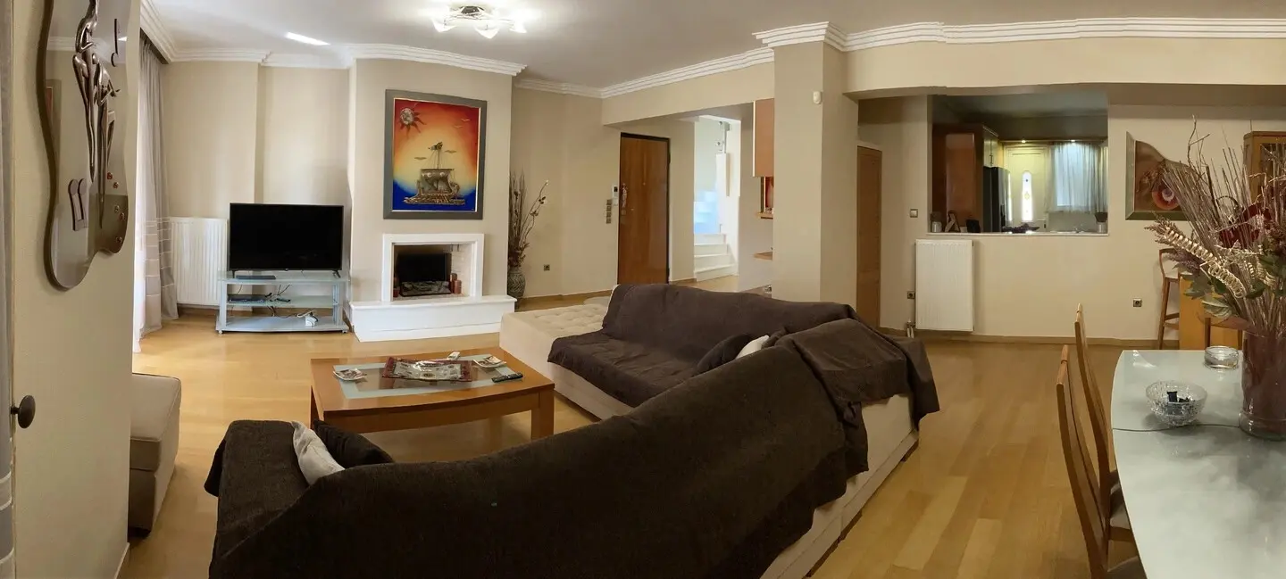 Duplex With 4 Bedrooms Located In Athens