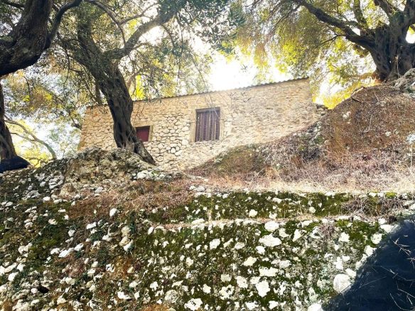Land Plot Of 1035 M² Available In Corfu