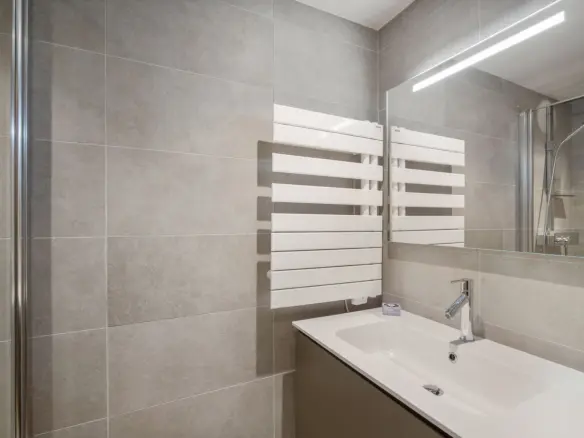 2 Bedroom Ski Apartment In Megeve, Haute-savoie Region