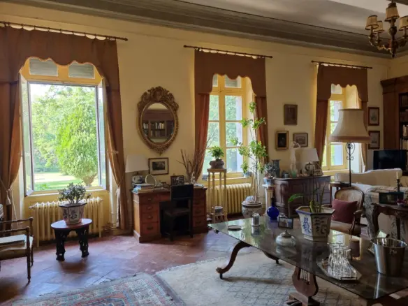 Aude. Authentic 16th Century Château, 3 Independent Cottages. 14 Acres.