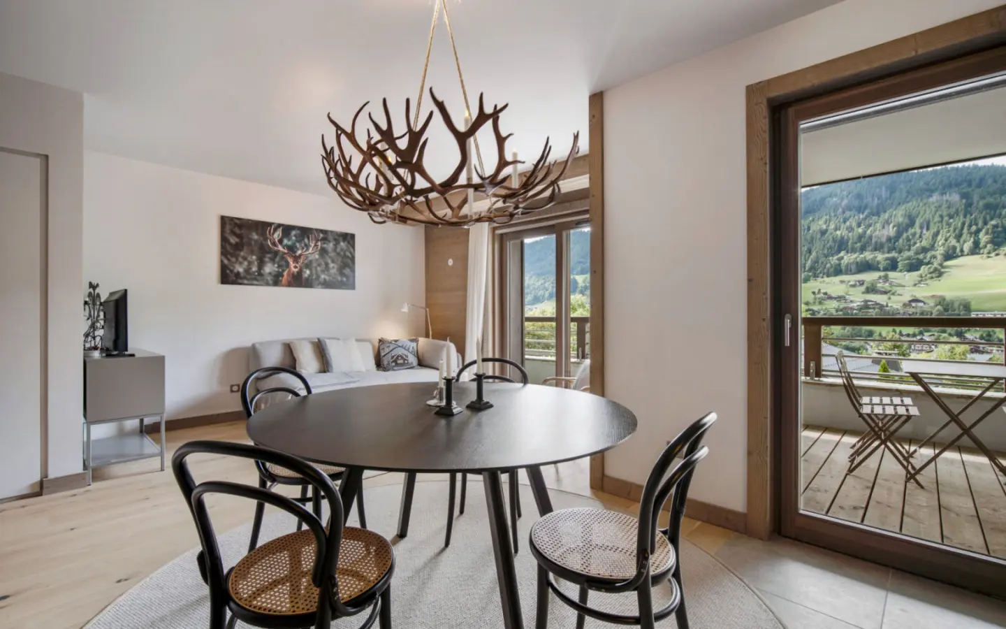 2 Bedroom Ski Apartment In Megeve, Haute-savoie Region