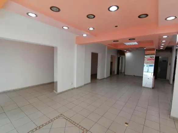 Commercial Property 85 M² Located On The Olympic Coast