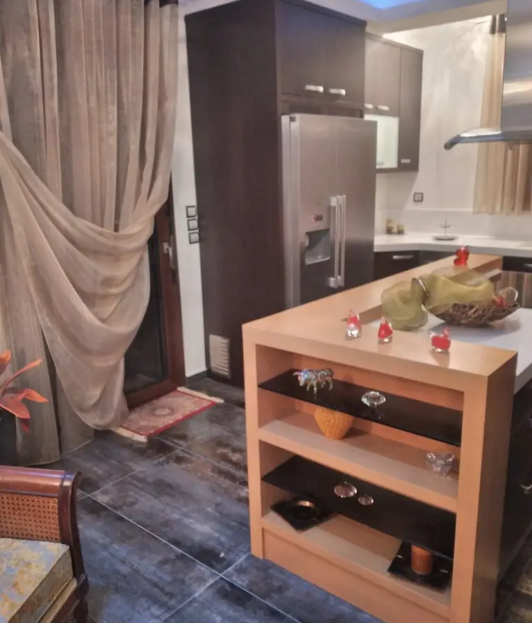Detached House With 5 Bedrooms In Thessaloniki Suburbs