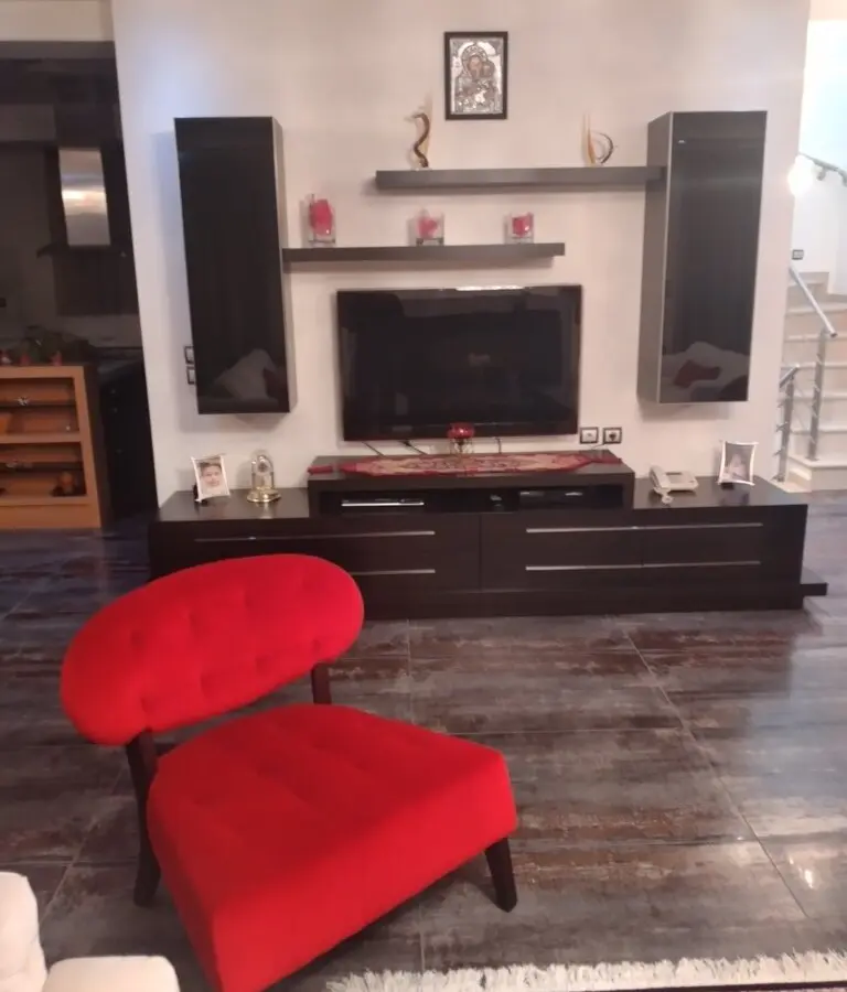Detached House With 5 Bedrooms In Thessaloniki Suburbs