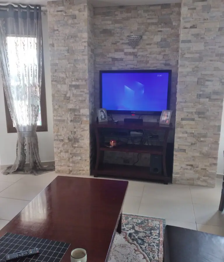 Detached House With 5 Bedrooms In Thessaloniki Suburbs