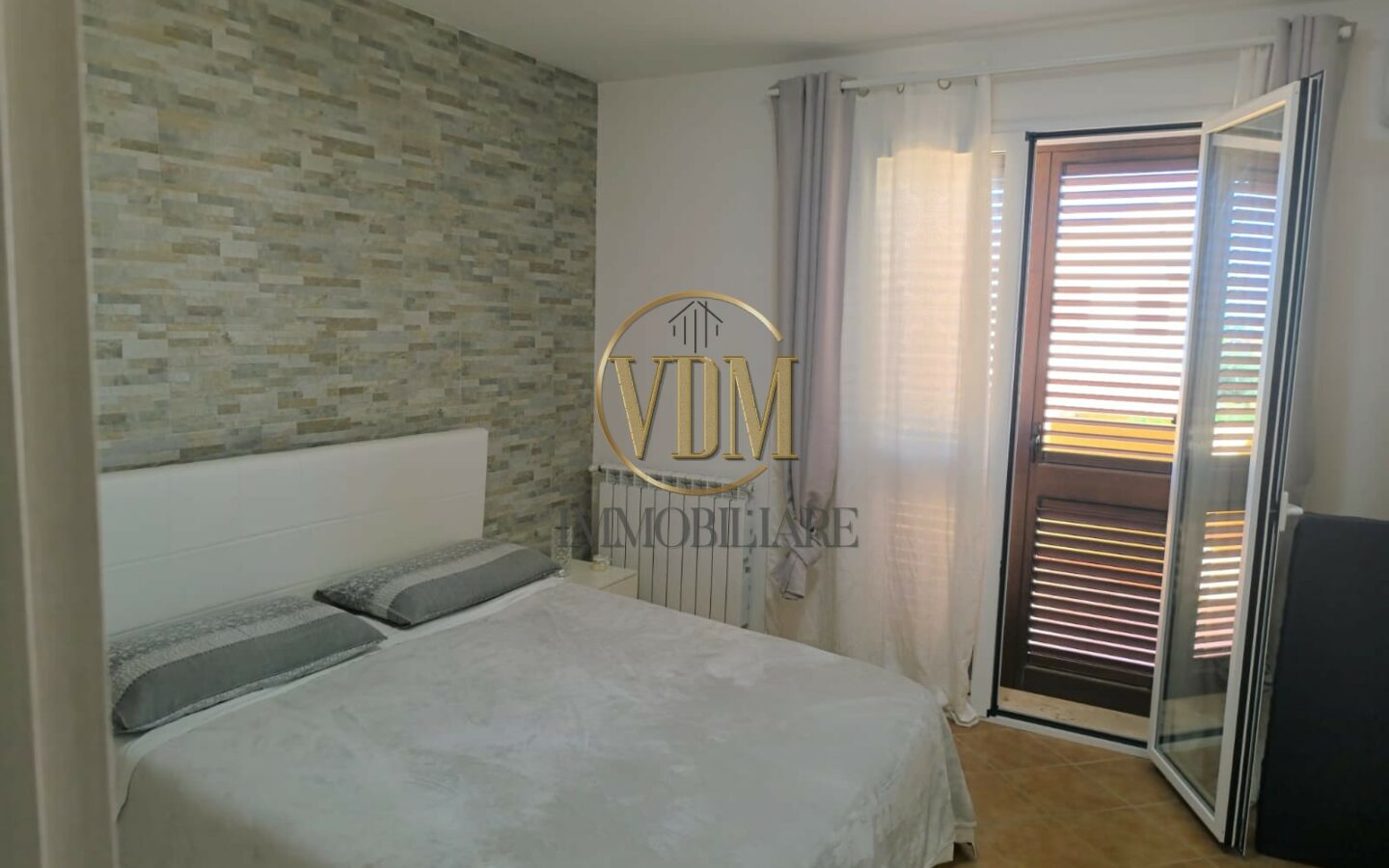 Villa With Sea View In Ponte Fiumarella, Efficient Design