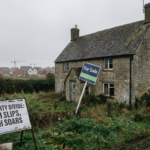 Southern England Home Prices Drop Despite UK Gains