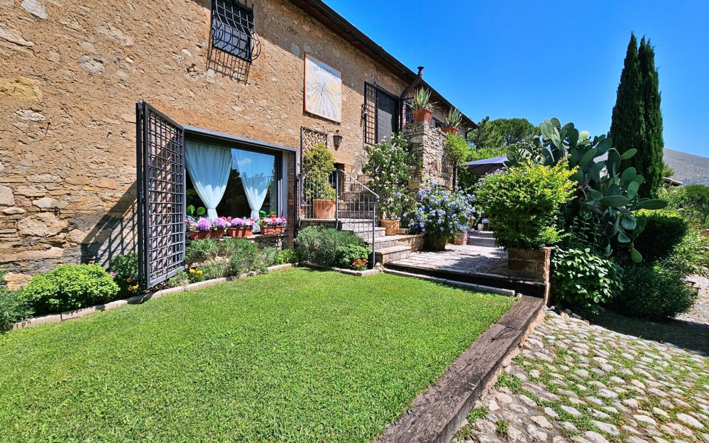 Restored 17th-century Mill With Pool, Guesthouse, Orchard