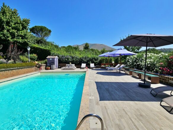 Restored 17th-century Mill With Pool, Guesthouse, Orchard
