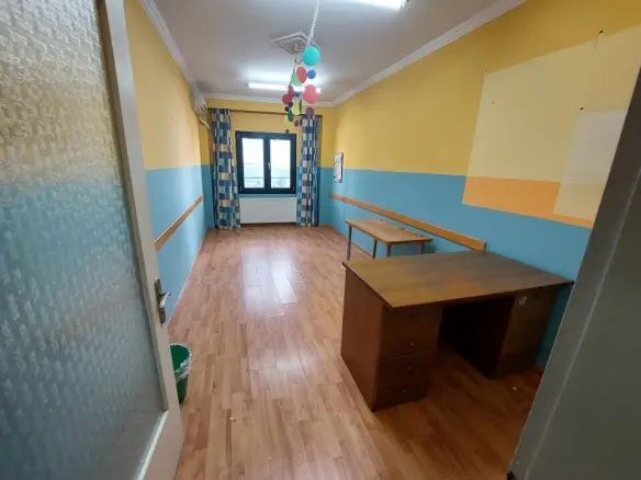 5-bedroom Flat In Lagkadas, Greece (130 M²)