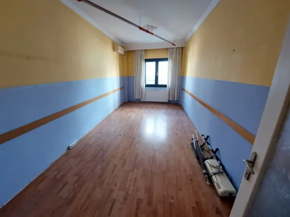 5-bedroom Flat In Lagkadas, Greece (130 M²)