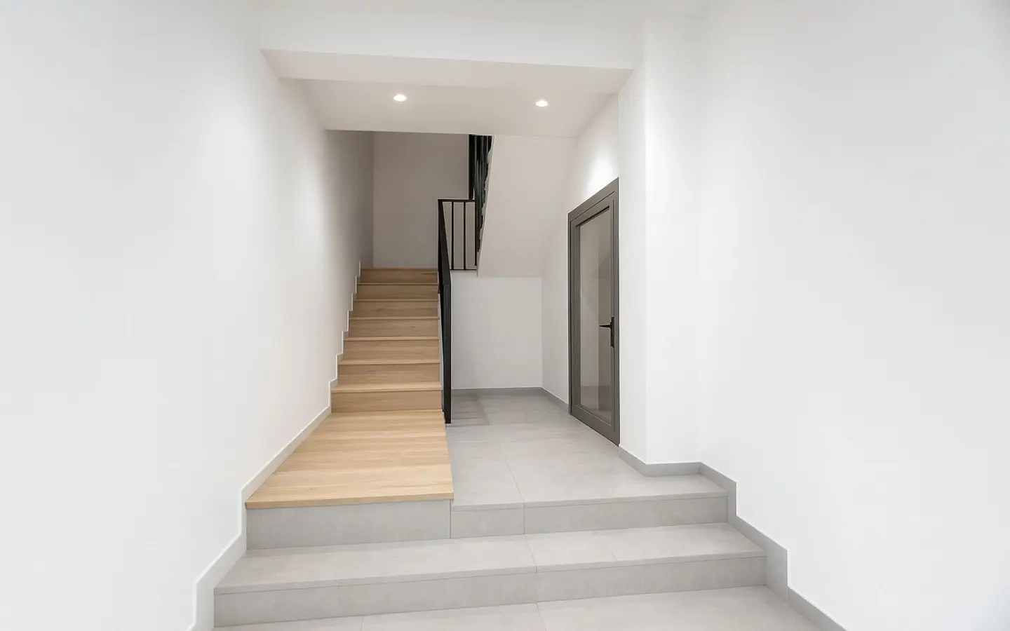 Building In Jávea, Spain (642 M²)