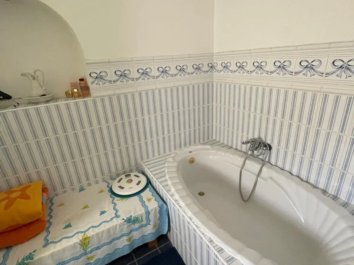 6-bedroom Country House In Ca&ntilde;ada Del Trigo, Spain (400 M²)