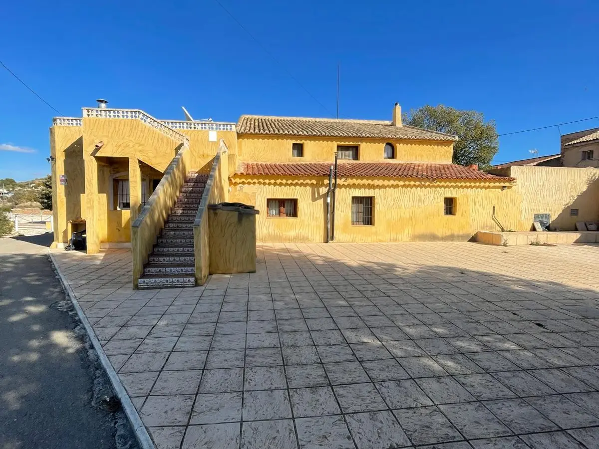 6-bedroom Country House In Ca&ntilde;ada Del Trigo, Spain (400 M²)