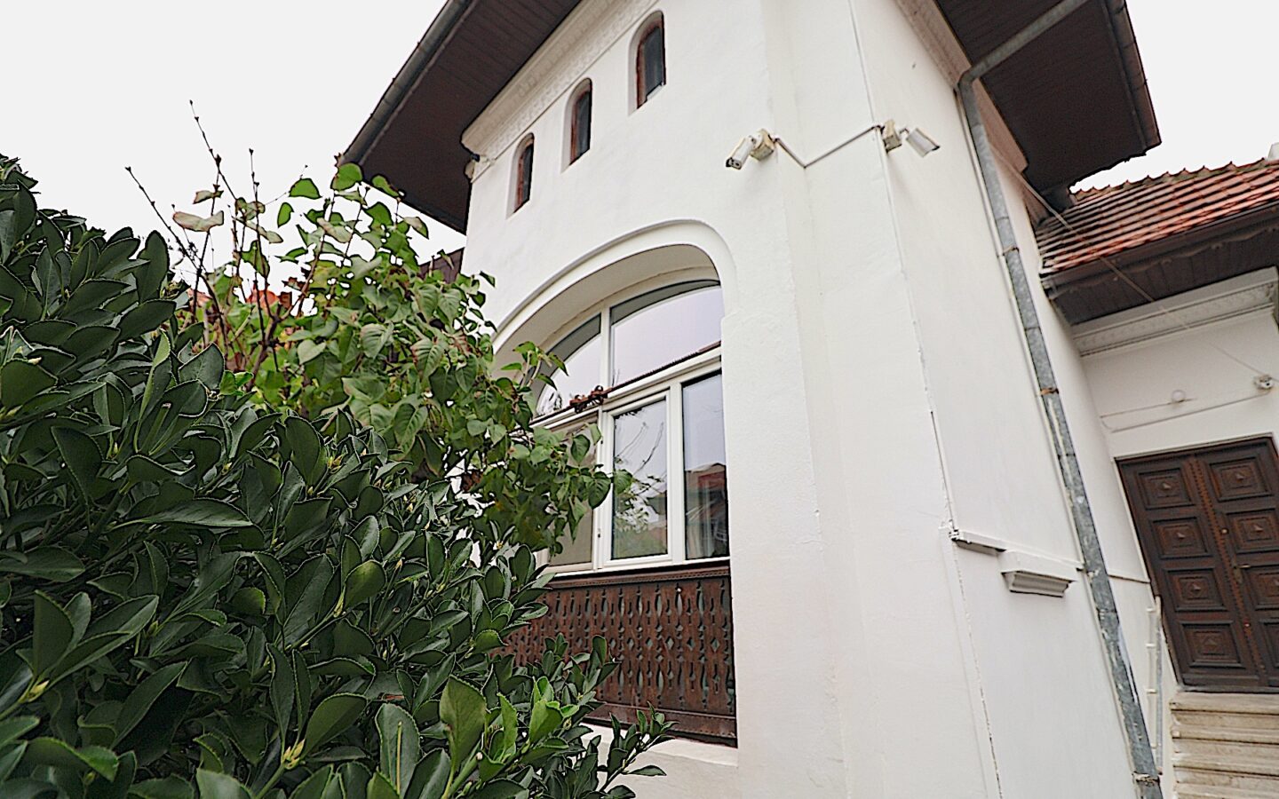Historic House In Dorbanți – Capitale